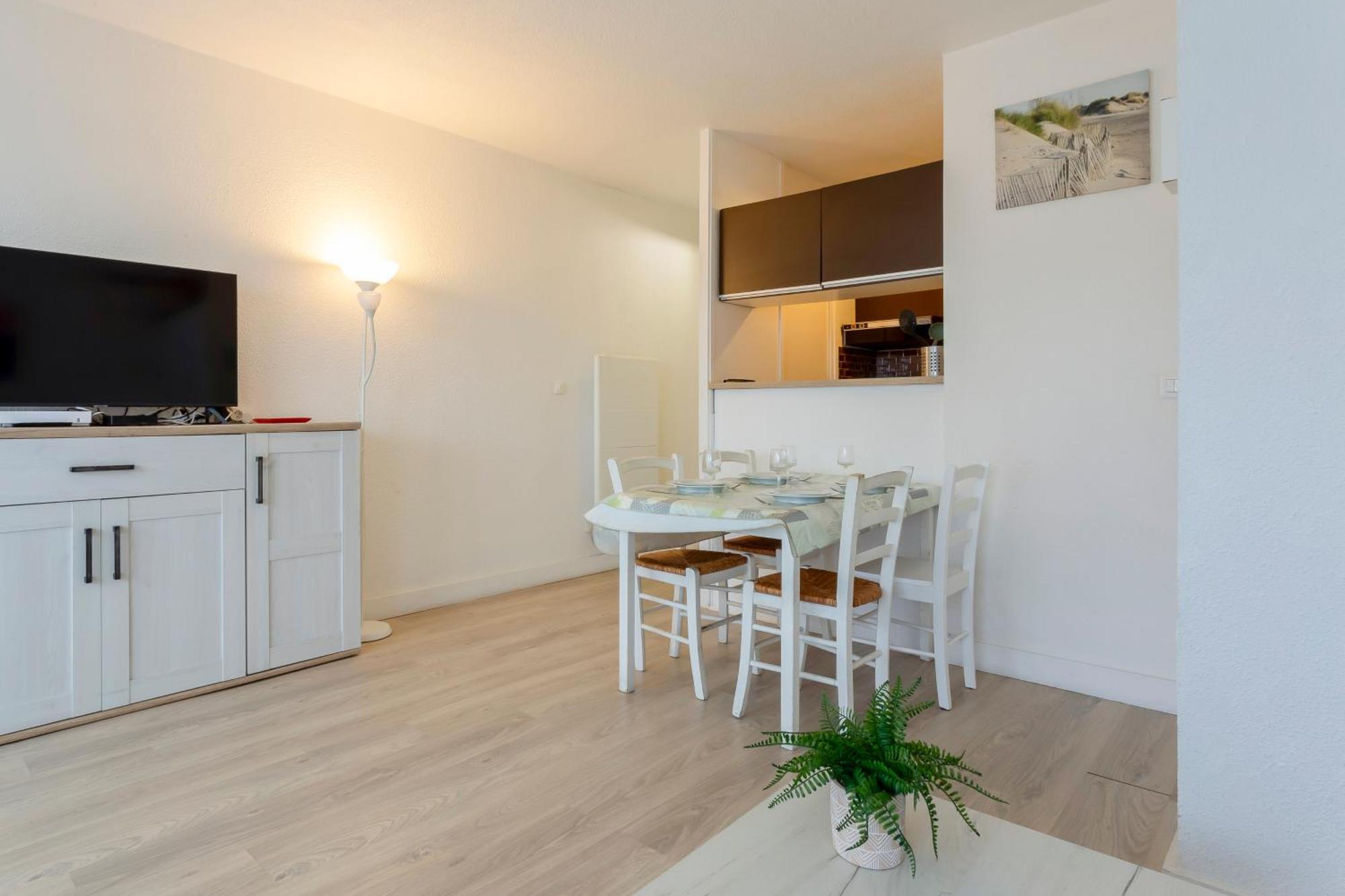 Chez Edouard 257 - Superbe Logement En Bord De Mer Avec Parking La Grande Motte Luaran gambar